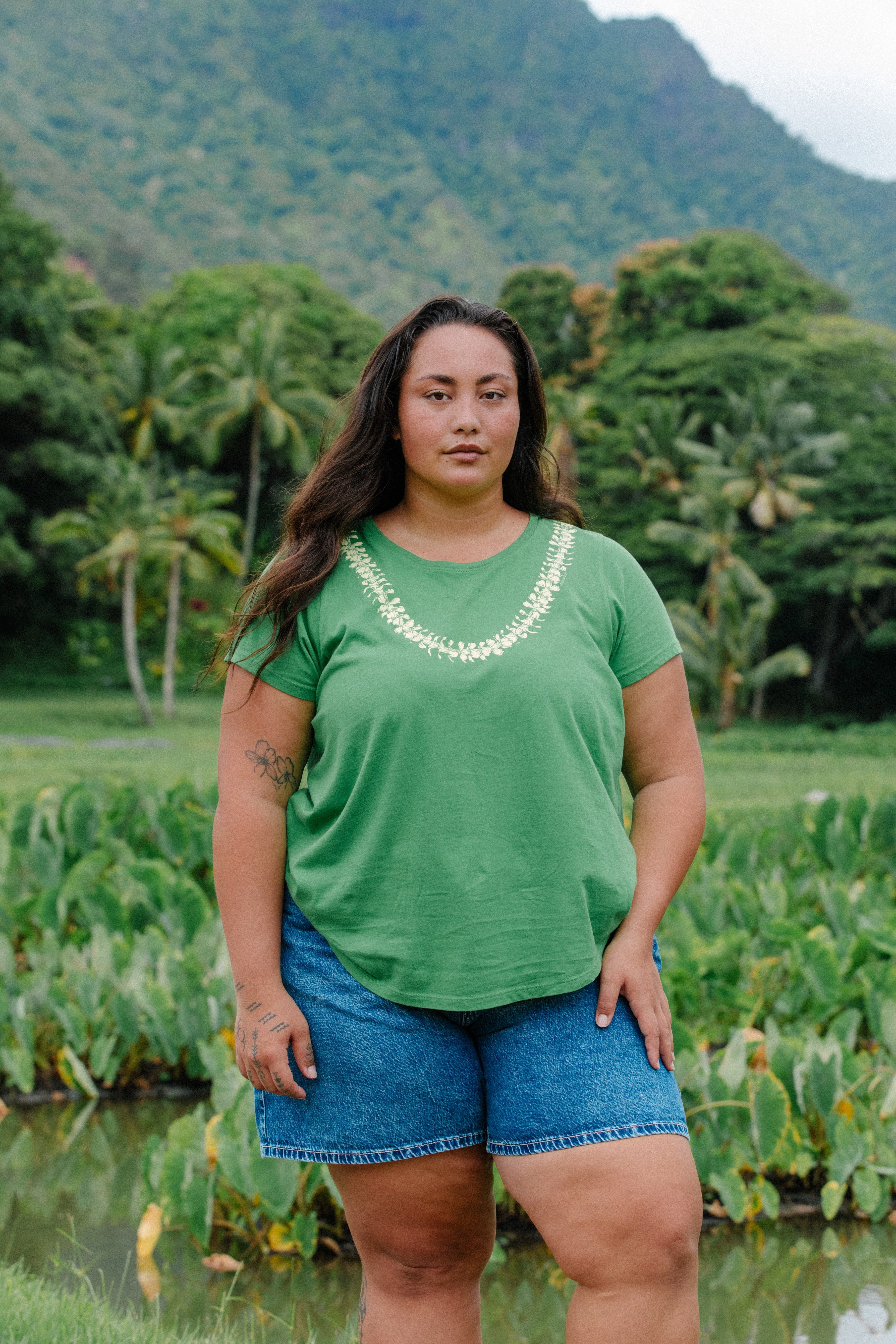 Lei Pua Kenikeni Tee - Lime – Mahina Made LLC