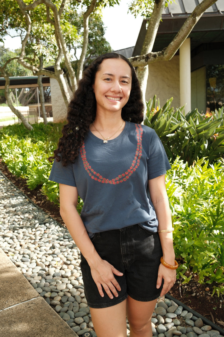 Lei Lokelani 'Ula'ula Tee - Forever Indebted