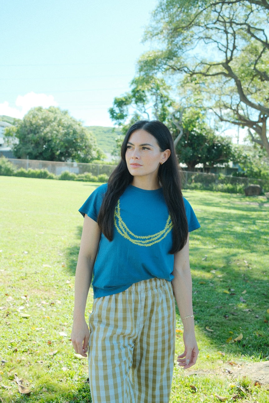 Lei Pakalana Tee - Hōkūpaʻa