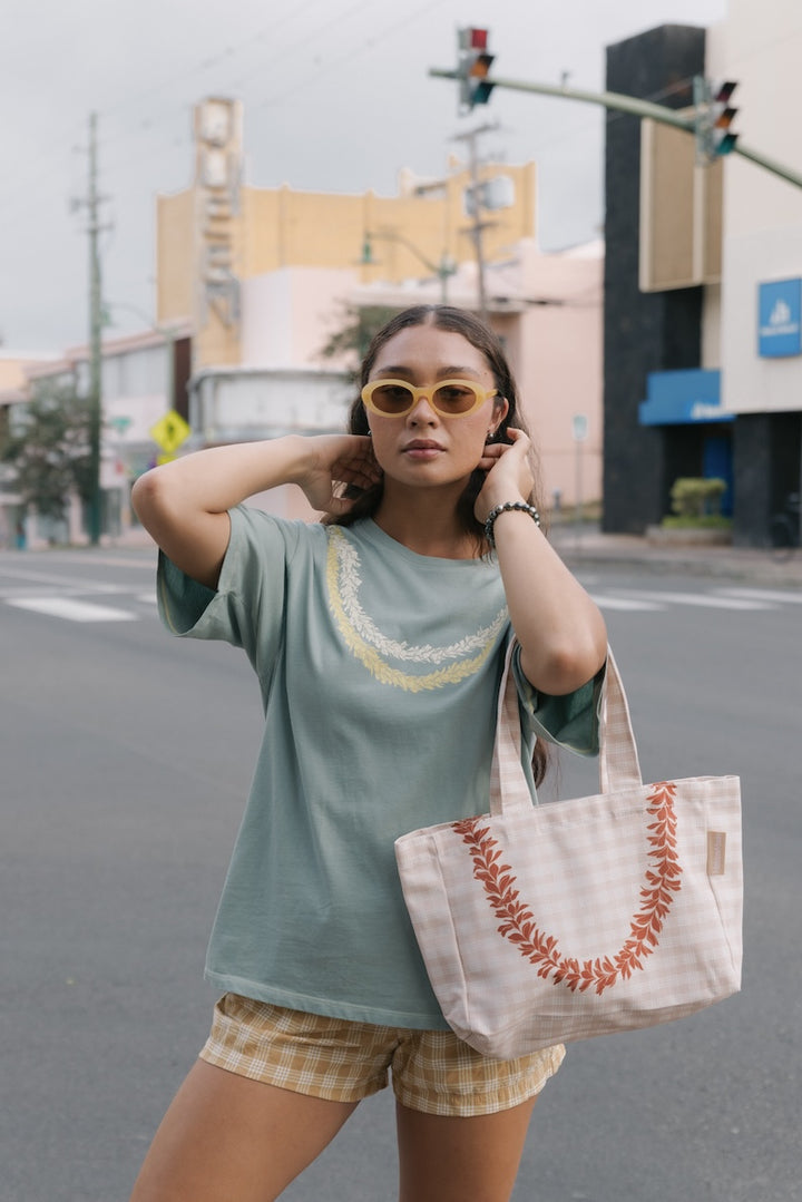 Lei Awapuhi Tee - Jade