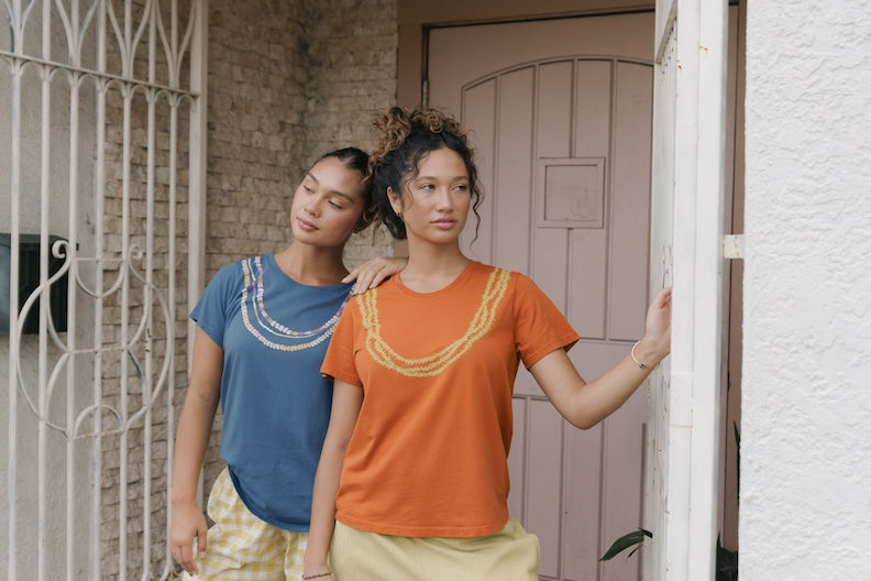 Lei Pupu o Niihau Tee - Denim
