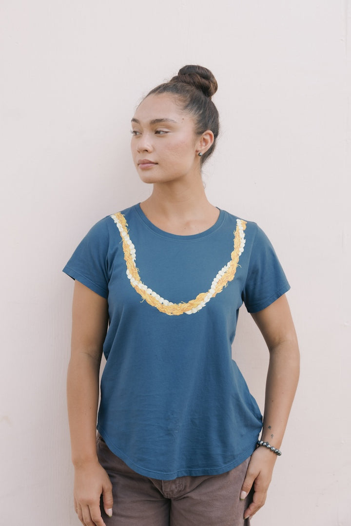 Lei Kaunaoa/Pikake Tee - Moana