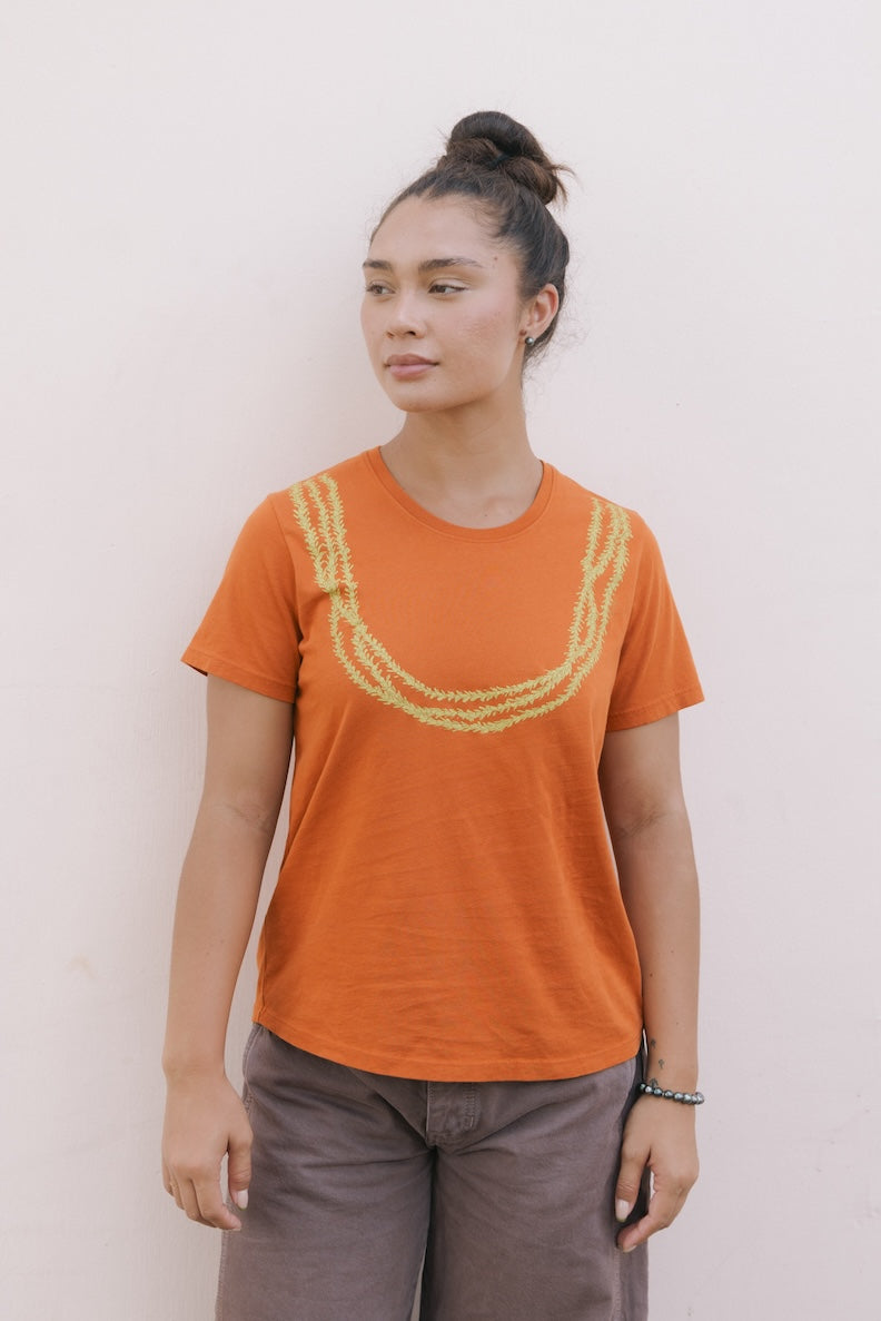 Lei Pakalana Tee - 'Alaea