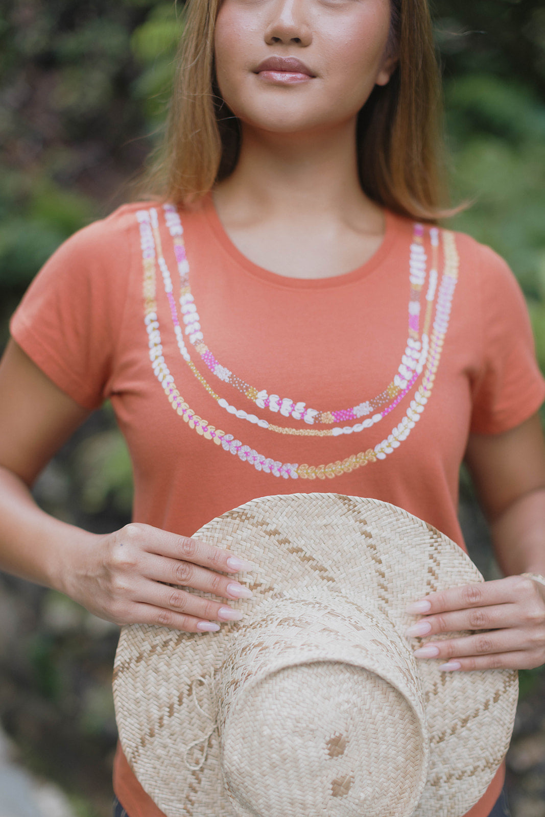 Lei Pupu o Niihau Tee - Rust