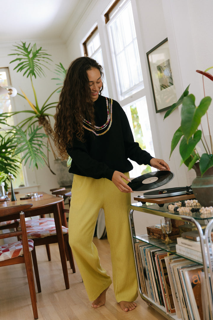 Sweatshirt Oversized- Lei Pupu o Niihau Tee 'ele'ele