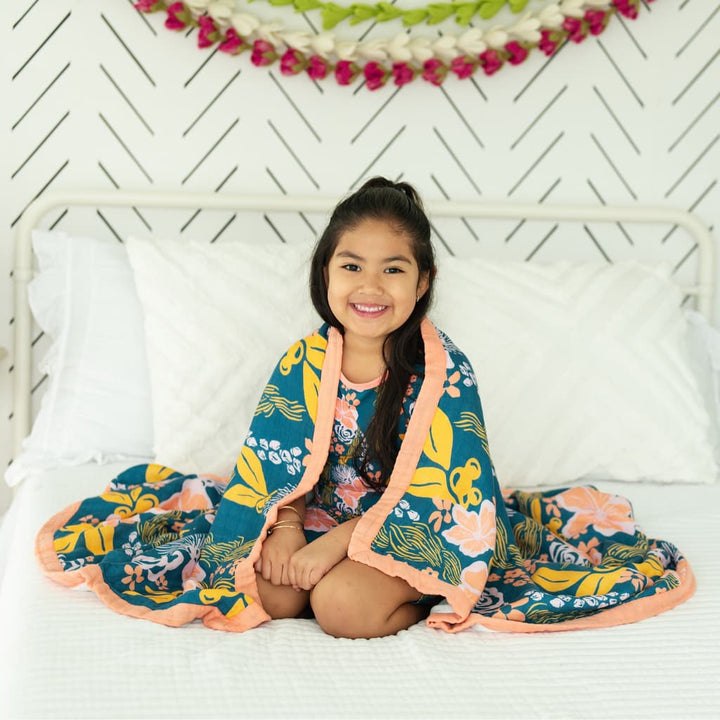 Throw Blanket- Lā Lei