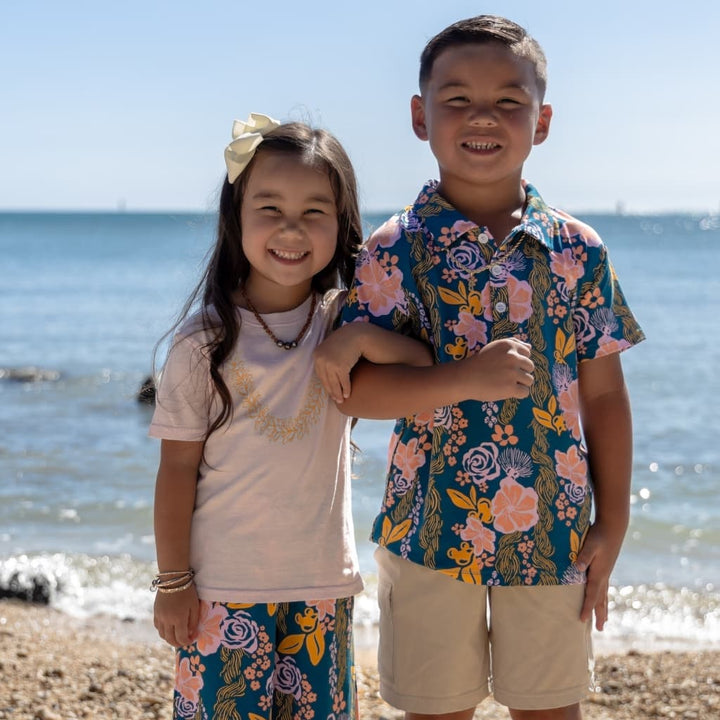 Keiki Lei Pua Melia Tee - Carnation