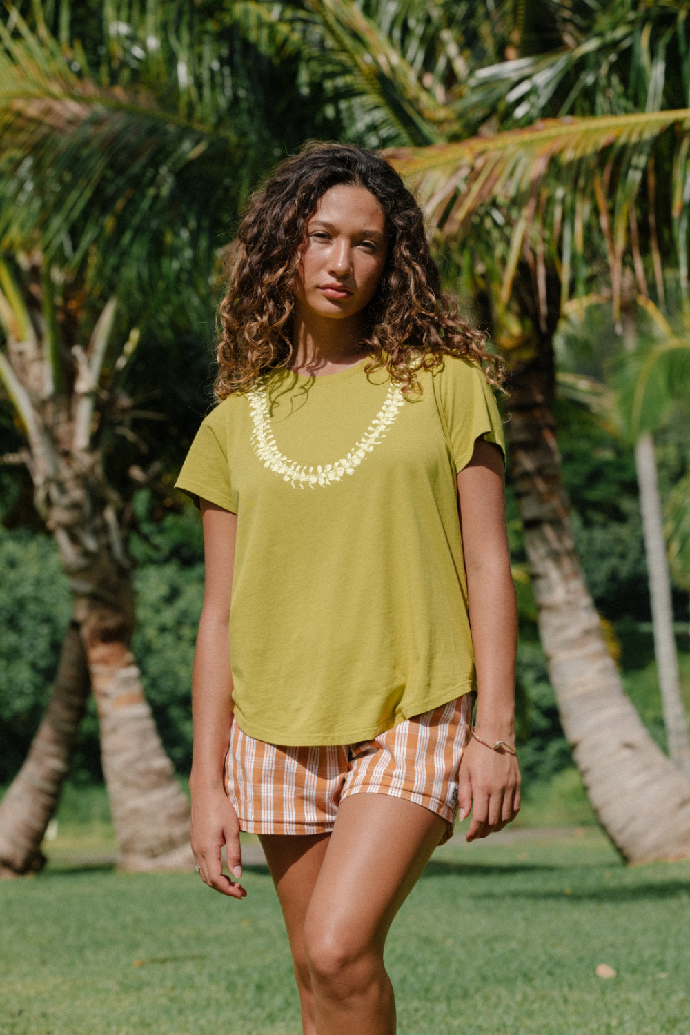 Lei Pua Melia Tee - Starlight – Mahina Made LLC