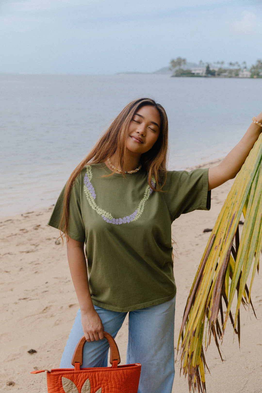 Lei Pili Oversized Boxy Tee - Olive