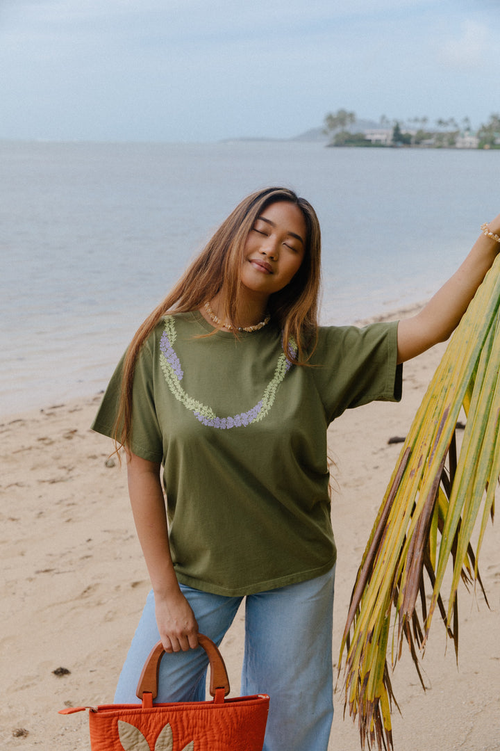 Lei Pili Oversized Boxy Tee - Olive