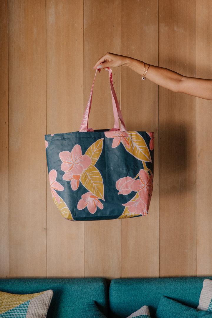 Eke Paa - Plumeria Navy