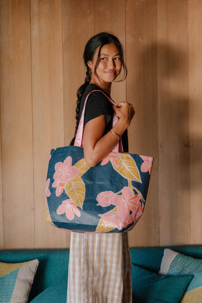 Eke Paa - Plumeria Navy – Mahina Made LLC