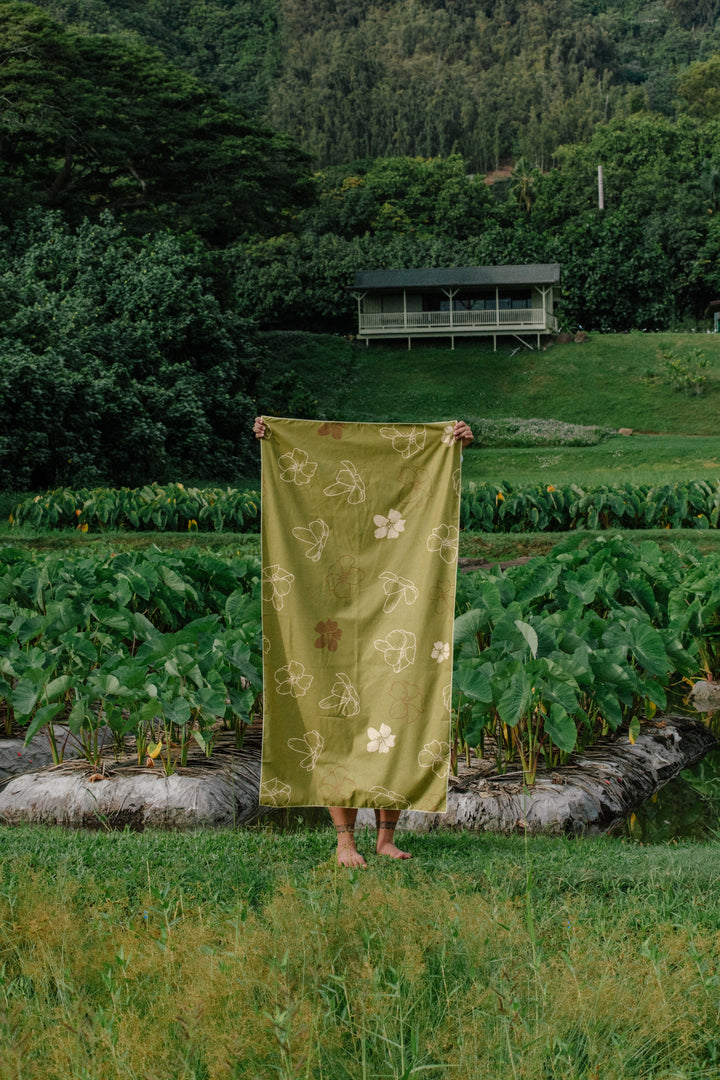 Microfiber Towel - Pua Kenikeni Avo