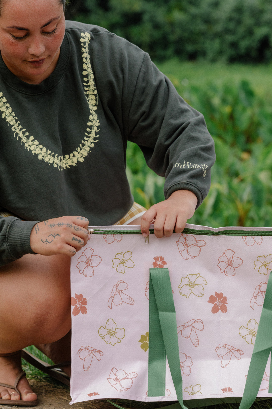 Zippered Bucha Bag - Pua Kenikeni Bubblegum