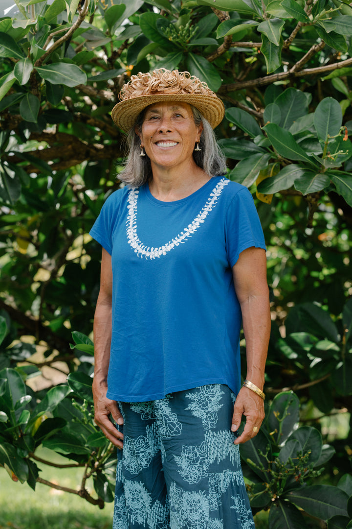 Lei Pua Kenikeni Tee - Imua Blue