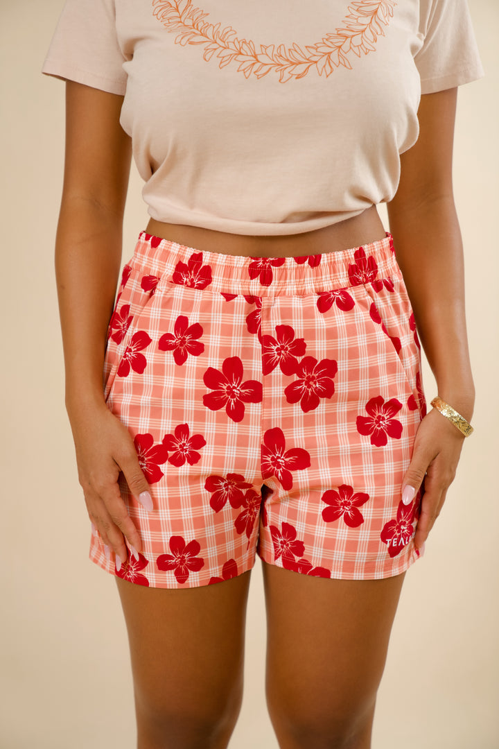 Womens Luxe Hybrid Short - Hau Coral *WRONG SIZE LABEL*
