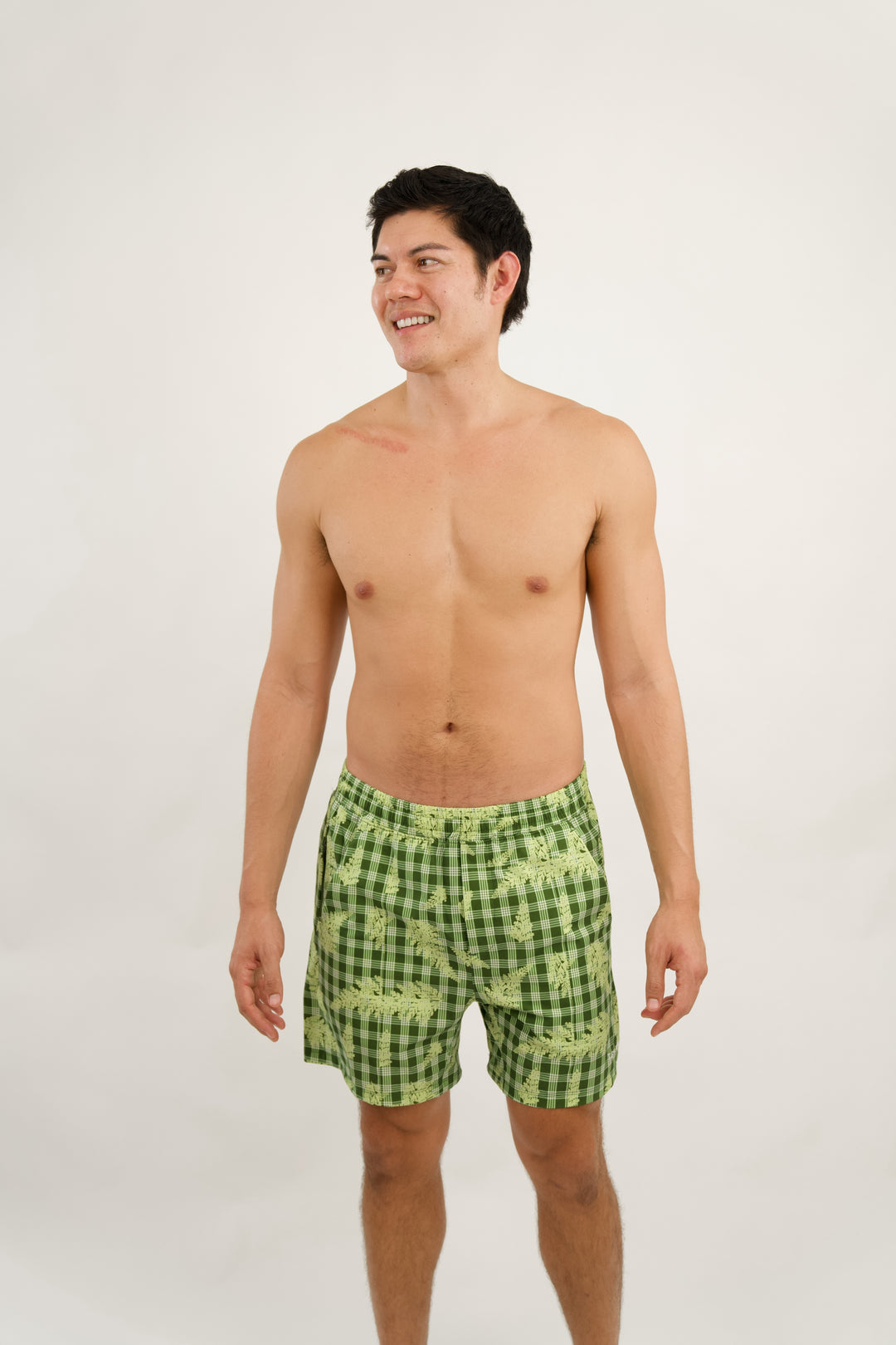Mens Luxe Hybrid Short - Palapalai Green